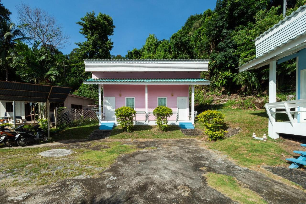 Oyo 1133 Koh Chang Baantalay Resort Exterior photo